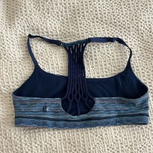 Lululemon bra.